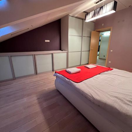 Apartment On Arkhipenka With Panorama View Liov Exterior foto