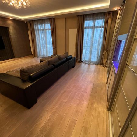 Apartment On Arkhipenka With Panorama View Liov Exterior foto