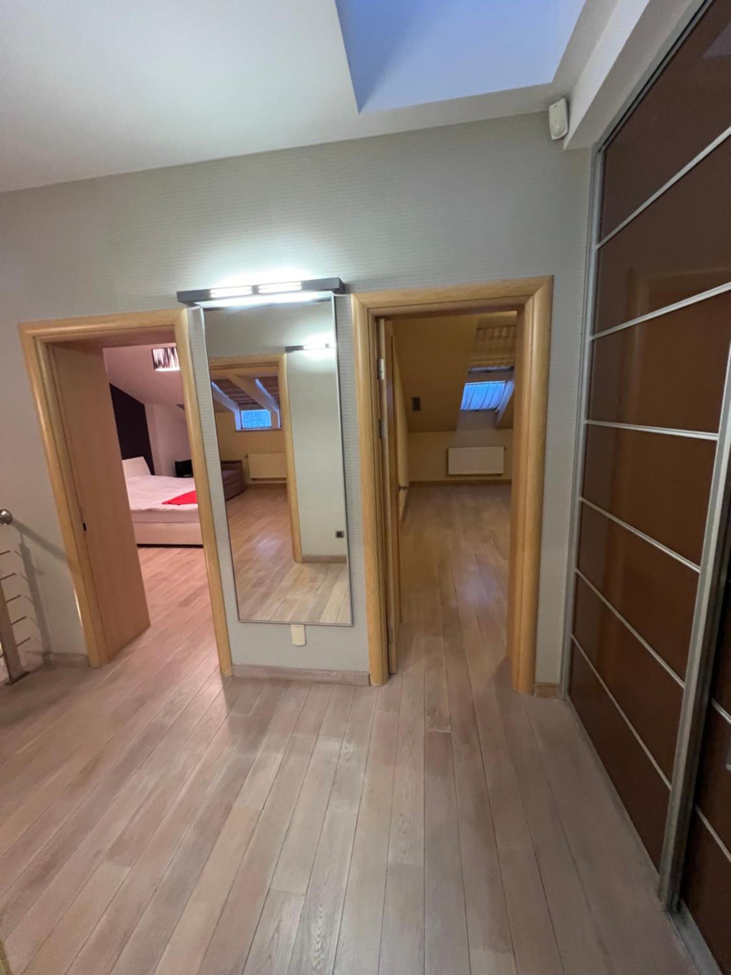 Apartment On Arkhipenka With Panorama View Liov Exterior foto