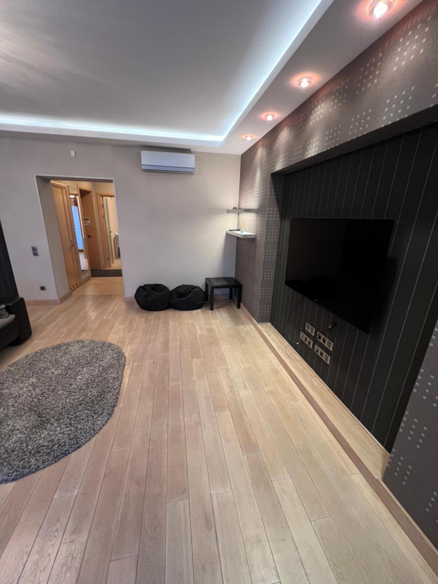 Apartment On Arkhipenka With Panorama View Liov Exterior foto