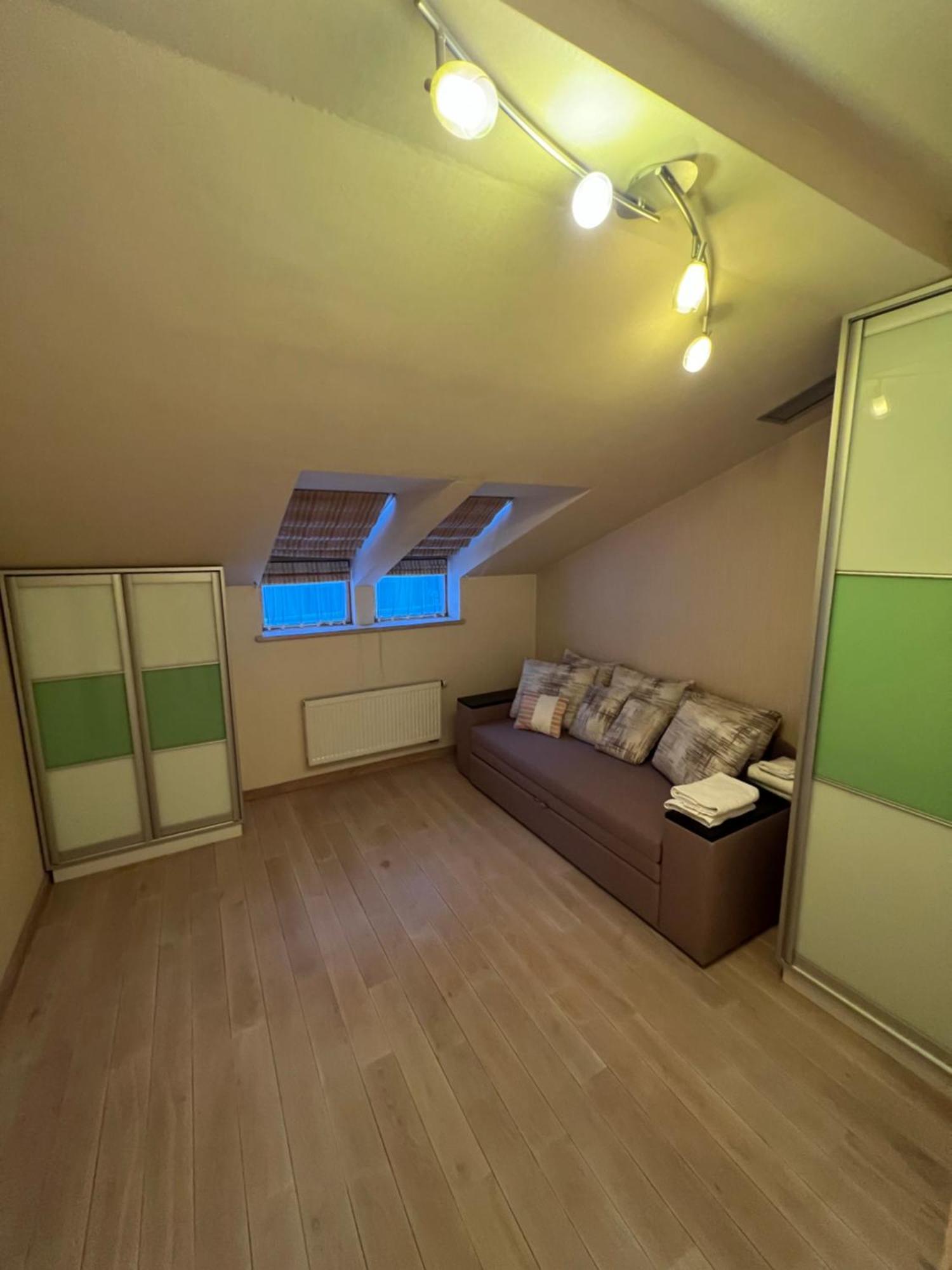 Apartment On Arkhipenka With Panorama View Liov Exterior foto