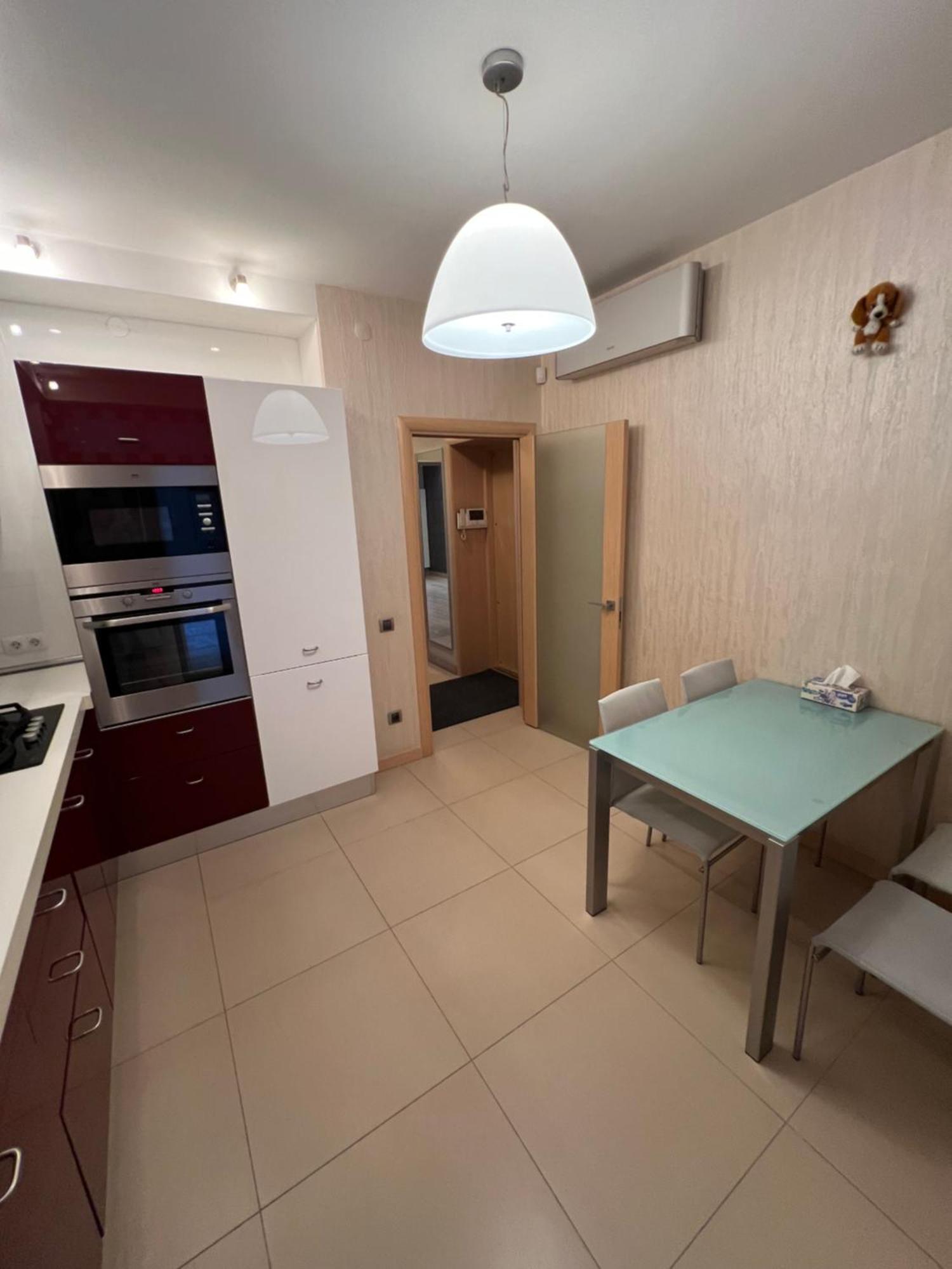 Apartment On Arkhipenka With Panorama View Liov Exterior foto