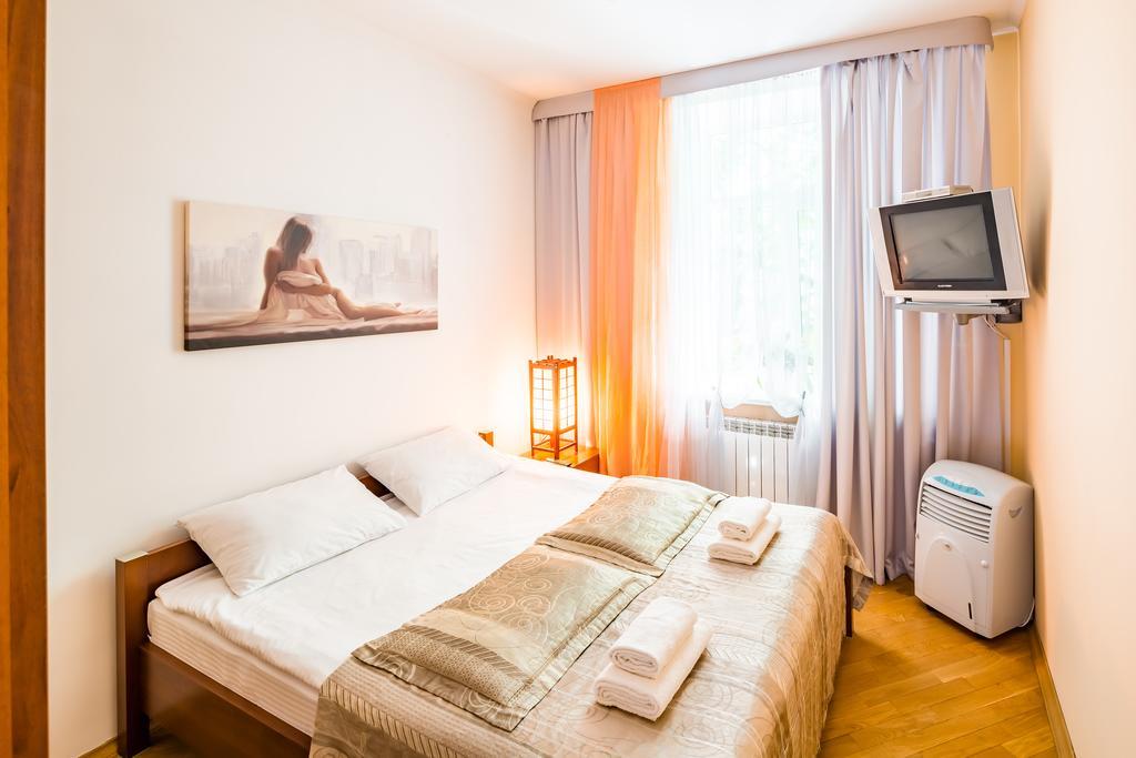 Apartment On Arkhipenka With Panorama View Liov Exterior foto